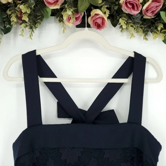 Banana Republic Limited Edition Navy Bow Back Lace Dress - Picture 3 of 7